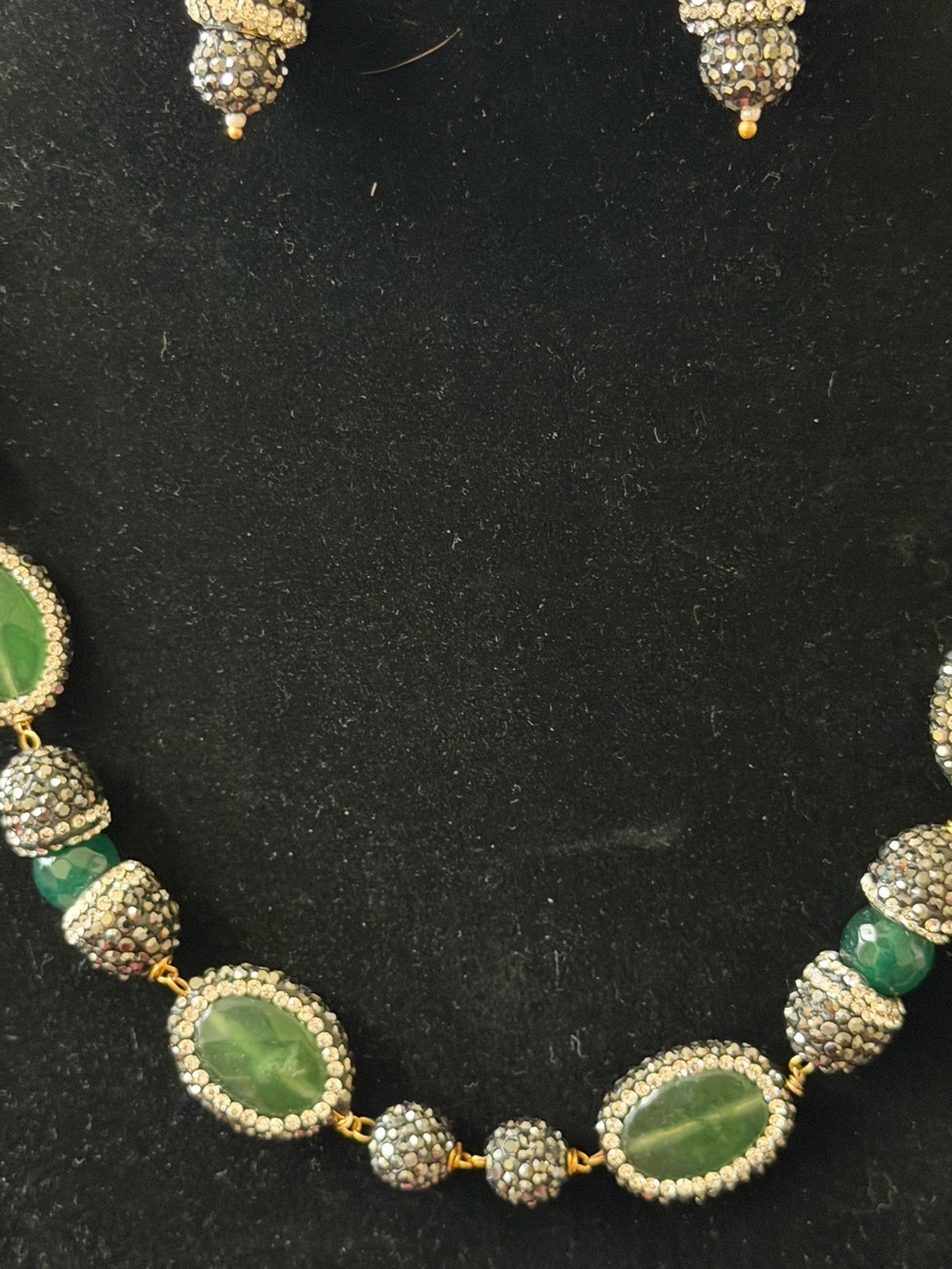 Hand Crafted Emerald Green and Gold Beaded Stone Necklace
